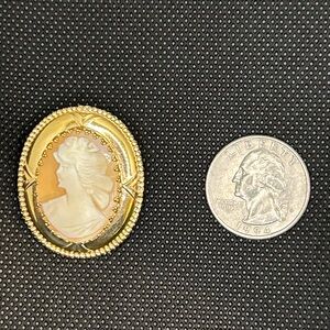 Gold Cameo Brooch